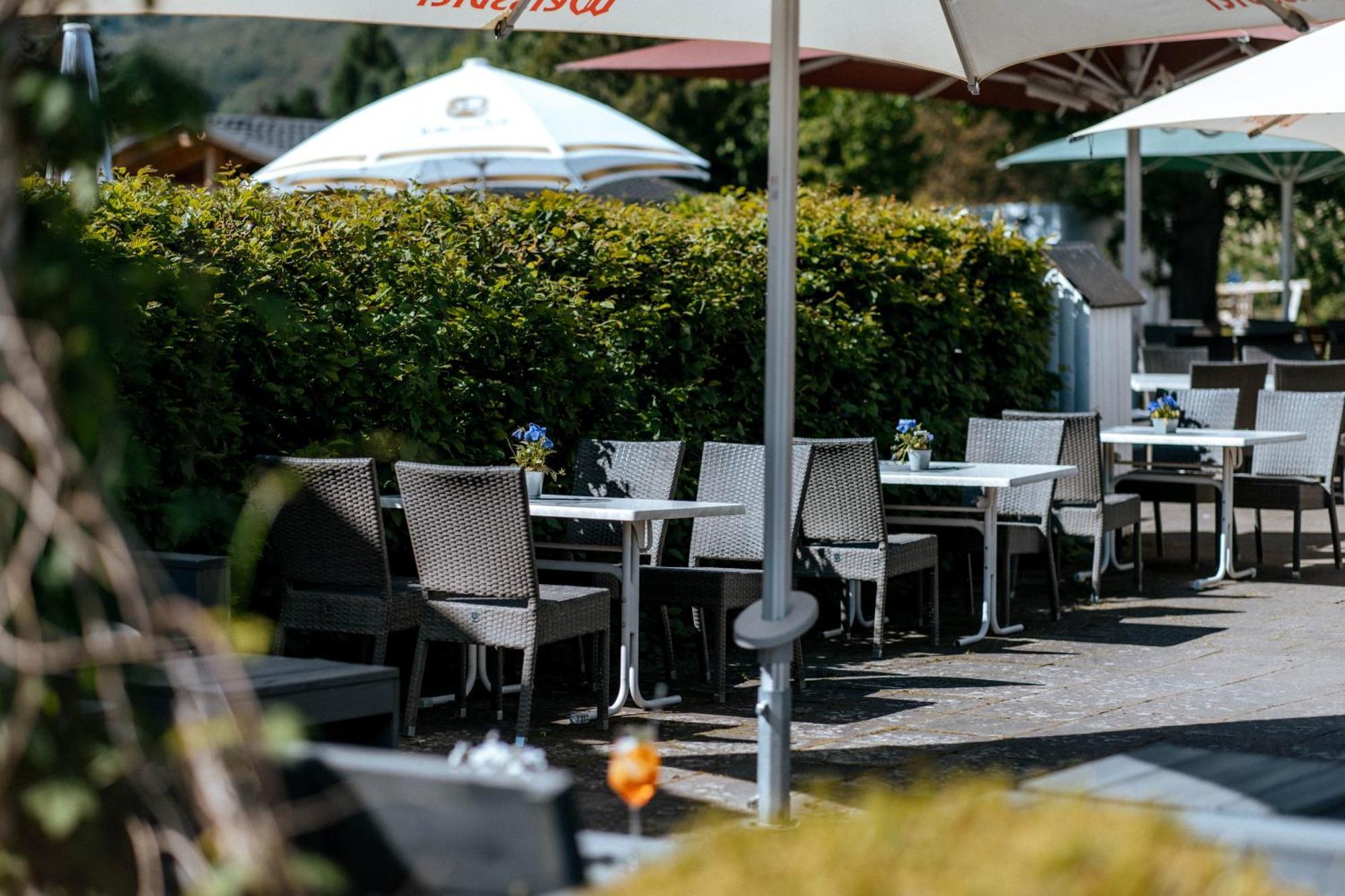 Hotel & Restaurant Kronenhof Am Weser-Radweg Oberweser Luaran gambar